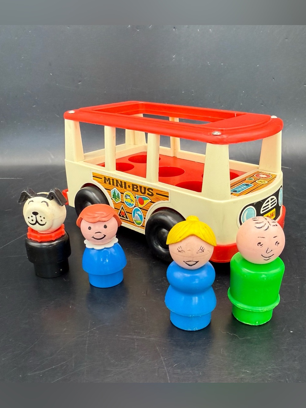 Vintage 1969 Fisher Price Little People Mini Bus #141 With 3 Little People & Dog